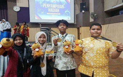Siswa Miosi Sidoarjo Kenalkan Batik Lokal lewat Pop-Up Book, Raih Penghargaan Internasional